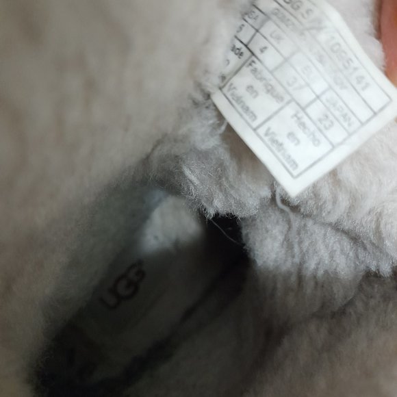 UGG Adirondack Waterproof Boots - Picture 8 of 12